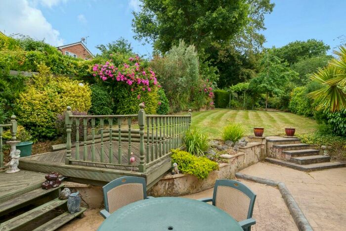 3 Bedroom Detached House For Sale In Wolf Lane, Windsor, SL4