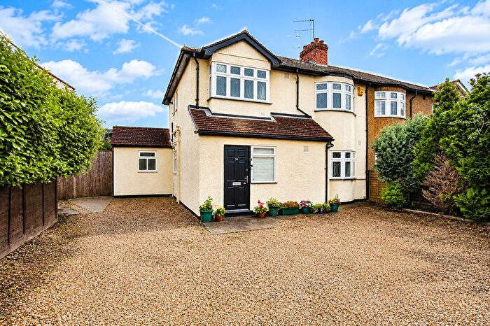 1 Bedroom Maisonette For Sale In Green Lane, Shepperton, TW17