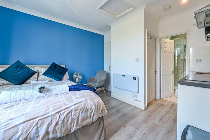 Studio To Rent In Malmesbury Road, Bow, London, E3