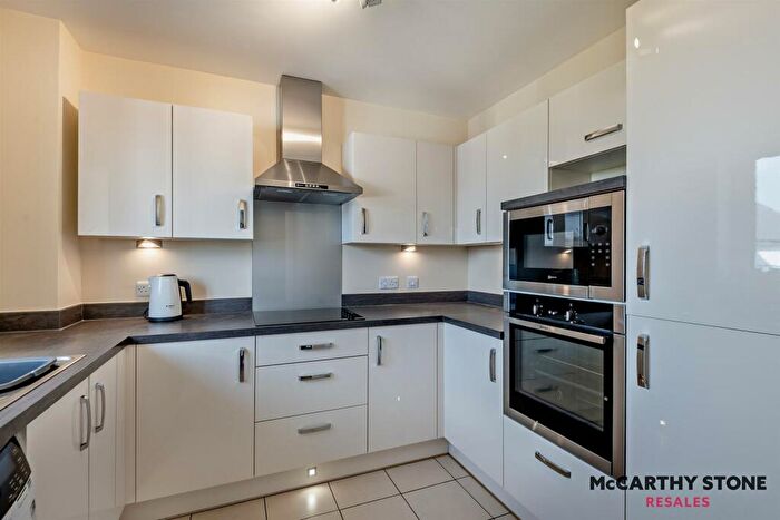 2 Bedroom Apartment For Sale In Sydney Court, Lansdown Road, Sidcup, DA14