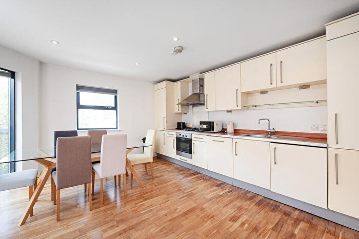 2 Bedroom Flat To Rent In Quaker Street, London, , Spitalfields, London, E1