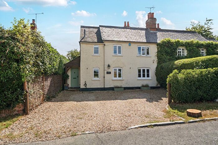 4 Bedroom Cottage For Sale In Church Lane, Dogmersfield, RG27