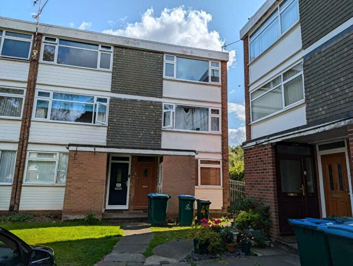 2 Bedroom Flat To Rent In Darnford Close, Coventry, CV2