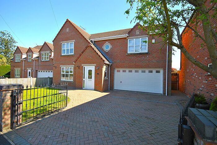 4 Bedroom Detached House For Sale In River Way, Auckley, Doncaster, DN9