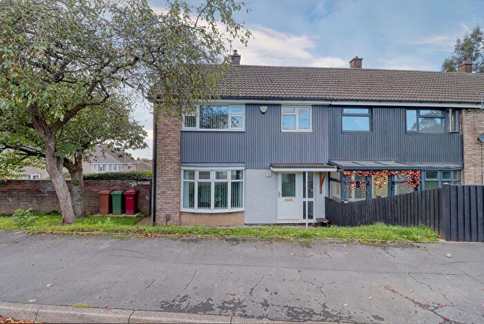 3 Bedroom Terraced House For Sale In Herrick Road, Scunthorpe, DN17