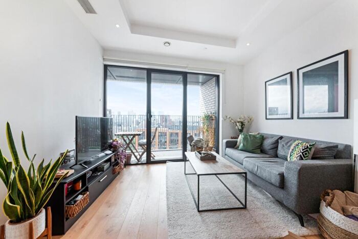 1 Bedroom Apartment To Rent In Corson House, City Island Way, London, E14