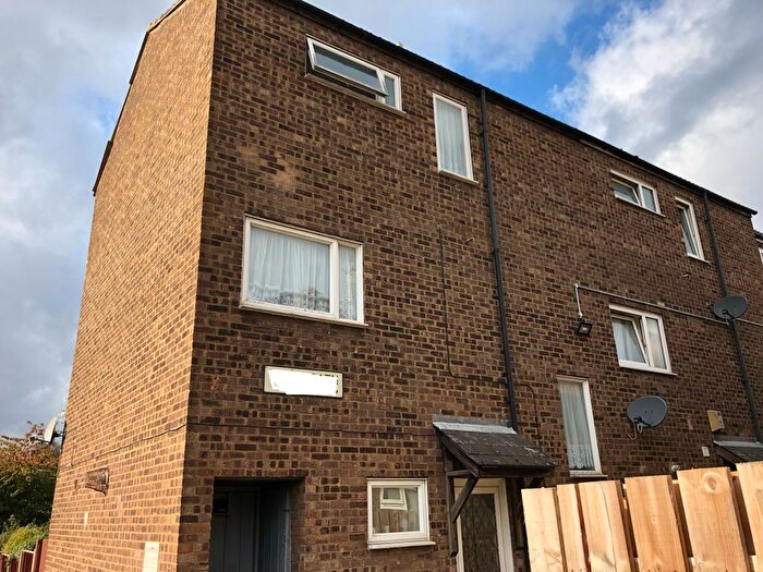 3 Bedroom End Of Terrace House To Rent In Elgar Path, Luton, LU2