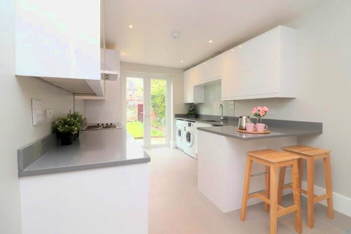 5 Bedroom Property To Rent In Milton Road, Southampton, SO15