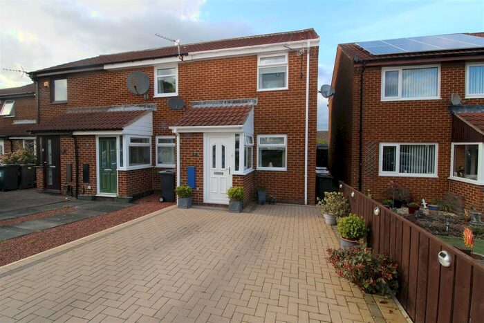 2 Bedroom Semi-Detached House To Rent In Amberley Chase, Killingworth, Newcastle Upon Tyne, NE12