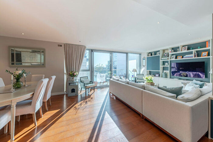 2 Bedroom Flat For Sale In Chartwell House, Waterfront Drive, Chelsea, SW10