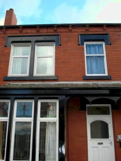 1 Bedroom Flat To Rent In Gledhow Wood Avenue, Leeds LS8
