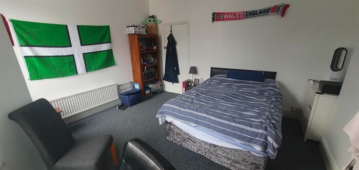 5 Bedroom Terraced House To Rent In Dogfield Street, Cathays, Cardiff, CF24