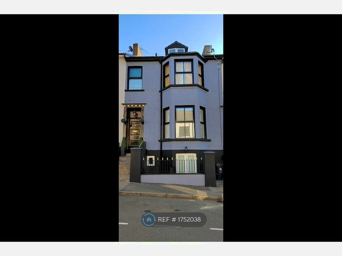 3 Bedroom Terraced House To Rent In York Place, Newport, NP20