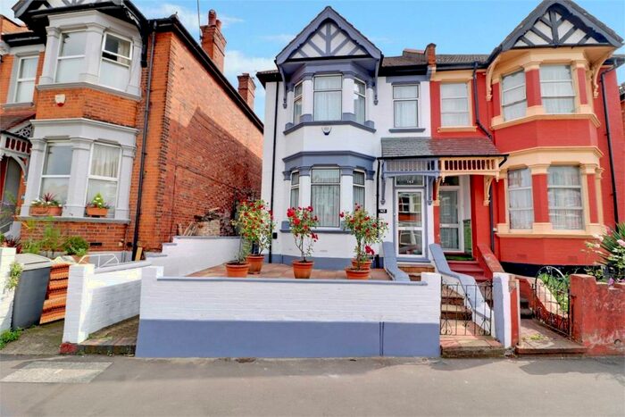 5 Bedroom Semi-Detached House To Rent In Harlesden Road, Willesden, NW10