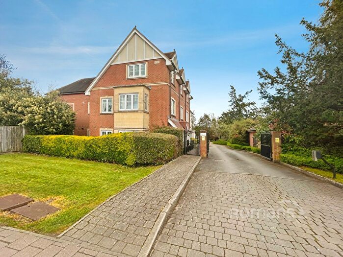 2 Bedroom Flat For Sale In Bartley Court, Station Road, Hook, RG27