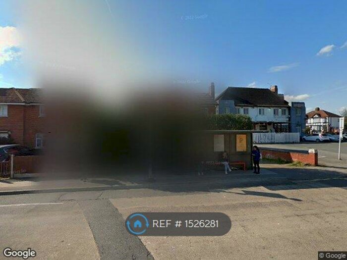 2 Bedroom Semi-Detached House To Rent In Fencepiece Road, Ilford, IG6