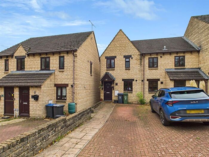 2 Bedroom End Terrace House For Sale In Hereford Close, Chippenham, SN14