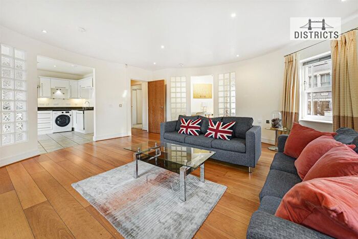2 Bedroom Flat For Sale In Bridge Theatre Apartments, Battersea Bridge Road, SW11