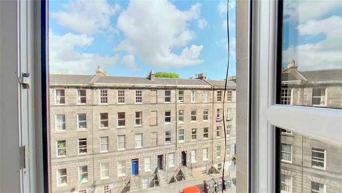 2 Bedroom Flat To Rent In Montague Street, Edinburgh, EH8