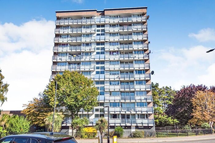 3 Bedroom Flat For Sale In Flat Walmer House, Bury Street, London, N9