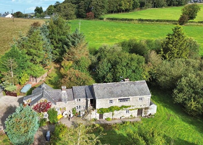 5 Bedroom Detached House For Sale In Cerrigydrudion, Corwen, LL21