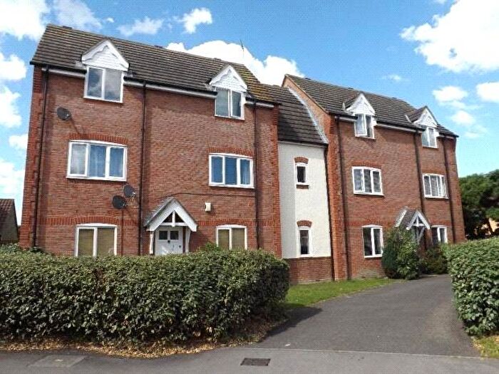 2 Bedroom Maisonette To Rent In Heathfield Park Drive, Chadwell Heath, RM6