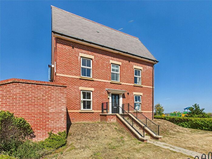 4 Bedroom End Terrace House For Sale In Coastguard Walk, Felixstowe, Suffolk, IP11