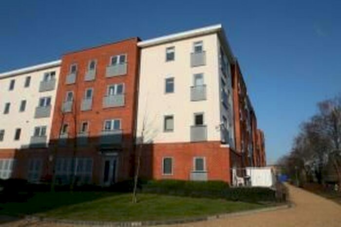 2 Bedroom Flat To Rent In Taywood Road, UB5