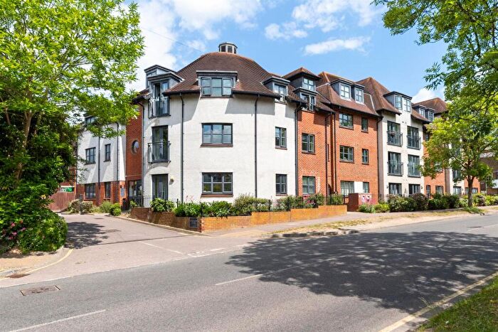 2 Bedroom Semi-Detached House To Rent In Birds Hill, Letchworth Garden City, SG6