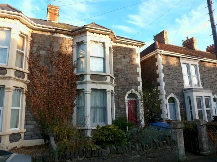 3 Bedroom Property To Rent In Blackhorse Road, Kingswood, Bristol, BS15