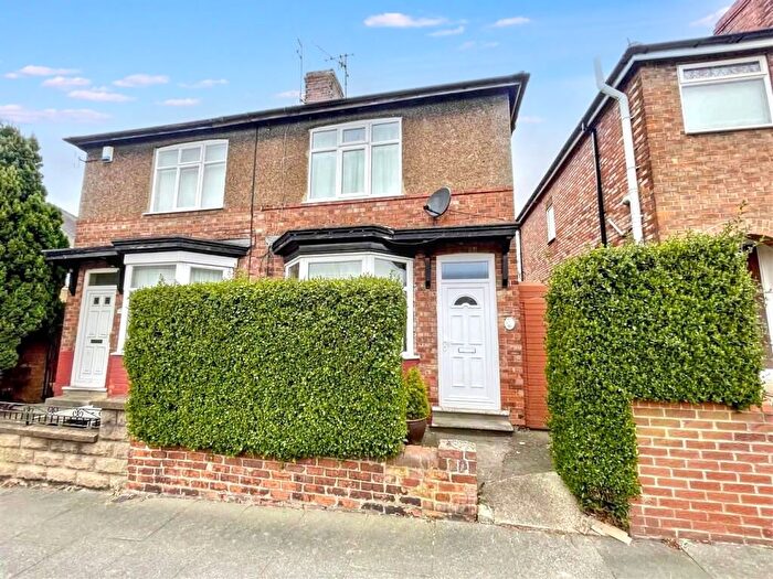 3 Bedroom Semi Detached House For Sale In Bowman Street, Darlington, DL3