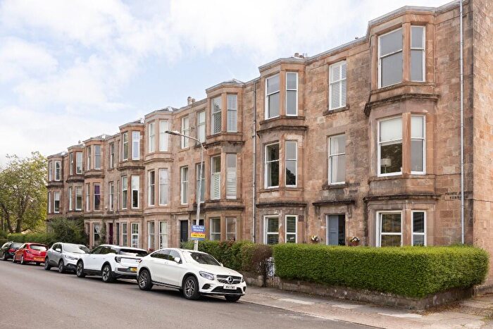 2 Bedroom Apartment For Sale In Prince Albert Terrace, Helensburgh, Dunbartonshire, G84