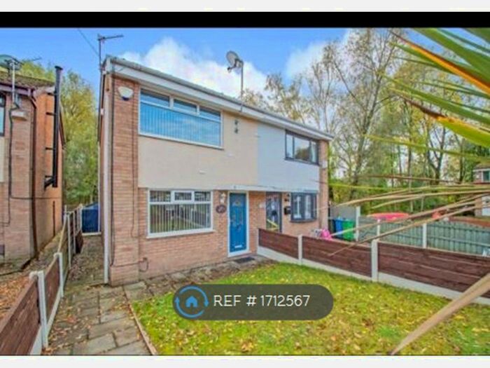 2 Bedroom Semi-Detached House To Rent In Glenwood Drive, Middleton, Manchester, M24