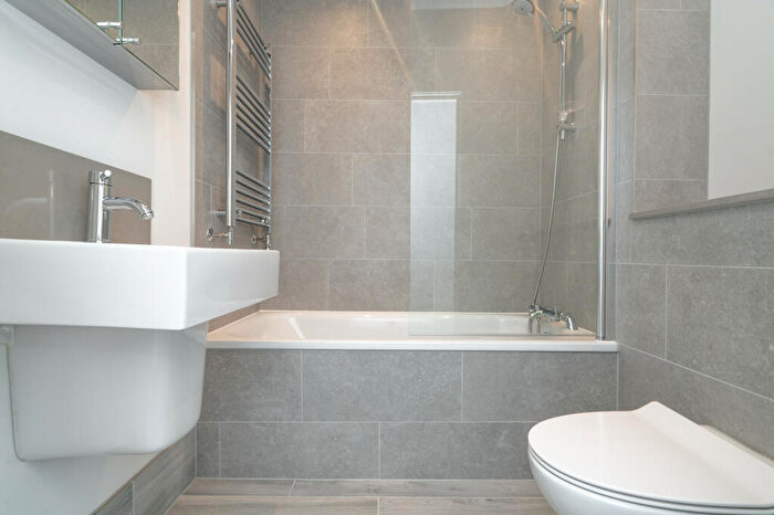 3 Bedroom Flat To Rent In Forty Lane, London, Greater London, HA9