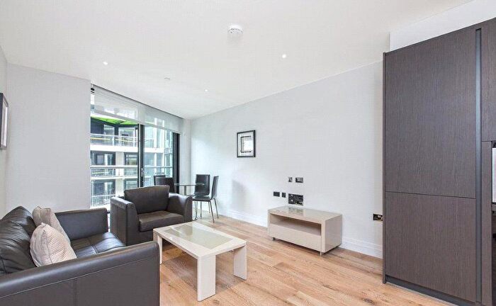 1 Bedroom Flat For Sale In Riverlight Quay, Nine Elms, London, SW11