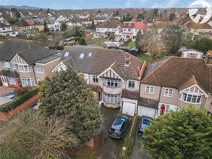 4 Bedroom Semi Detached House For Sale In Princes Road, West Dartford, Kent, DA1