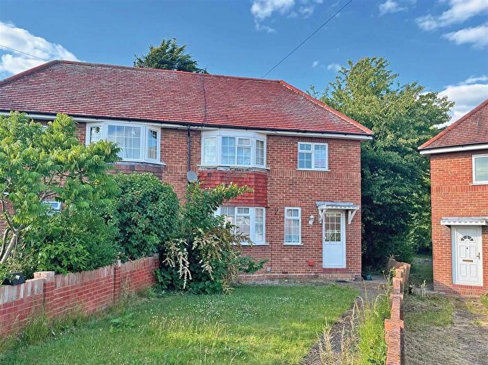 3 Bedroom Semi-Detached House For Sale In Ridgway Road, Brogborough, Bedford, MK43