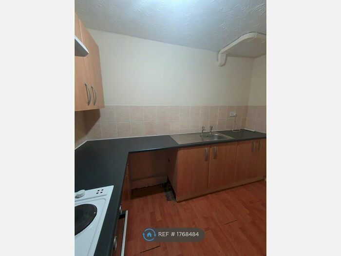 2 Bedroom Flat To Rent In Grove House, Accrington, BB5