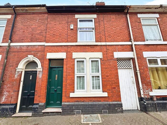 2 Bedroom Terraced House To Rent In King Alfred Street, Derby, DE22