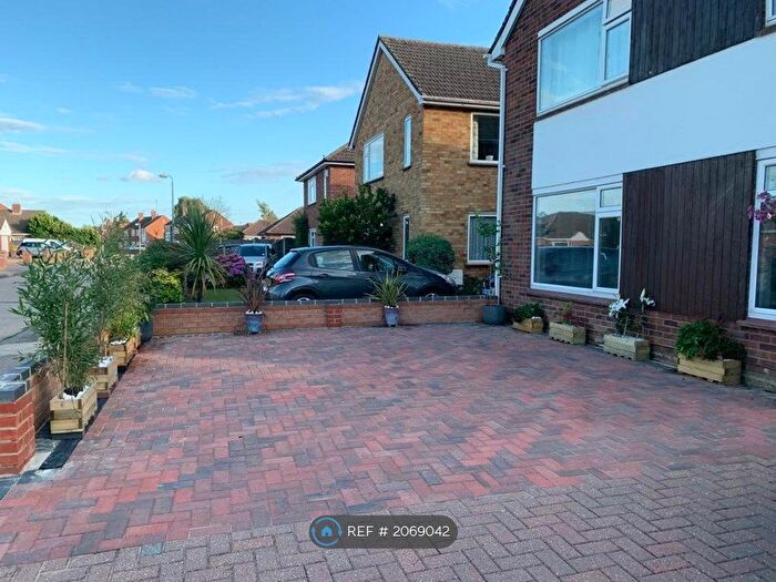 4 Bedroom Detached House To Rent In Van Dyck Road, Colchester, CO3