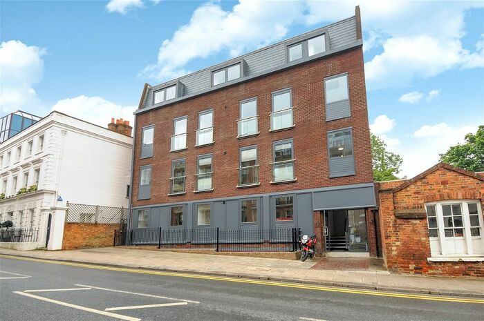 Studio To Rent In Sheet Street, Windsor, Berkshire, SL4