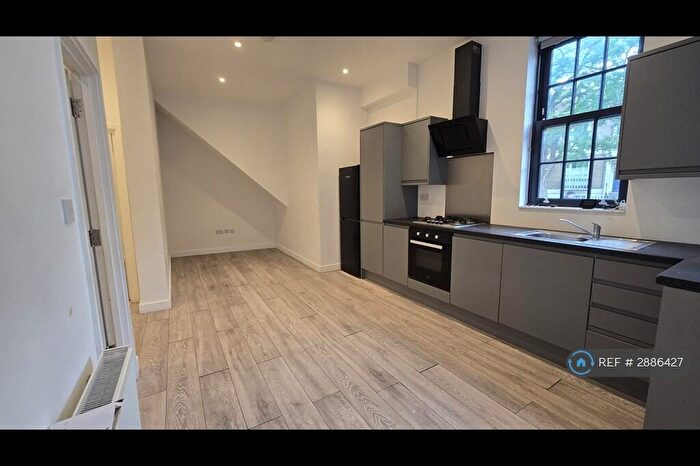 2 Bedroom Flat To Rent In Gibraltar House, London, SE26