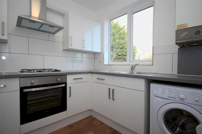 3 Bedroom Flat To Rent In Geary Road, Dollis Hill, NW10