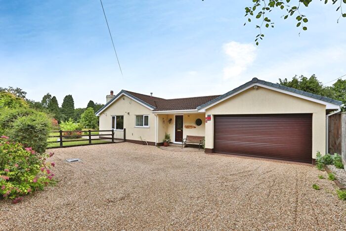 3 Bedroom Bungalow For Sale In New Road, Mockbeggar, Ringwood, Hampshire, BH24