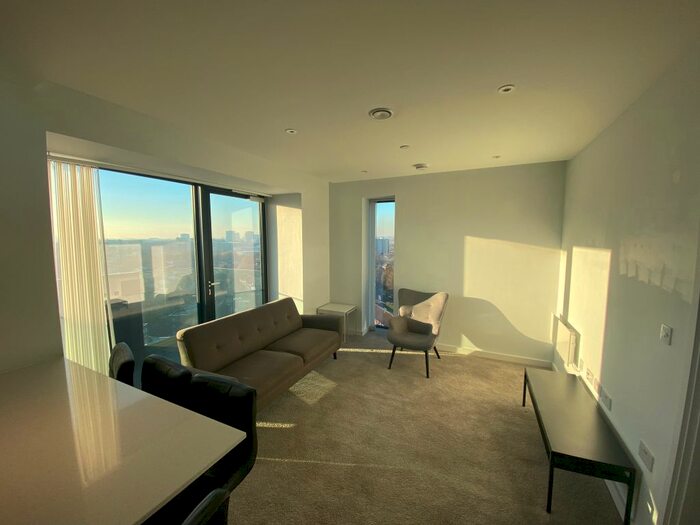 2 Bedroom Flat To Rent In Bury Street, Salford, M3