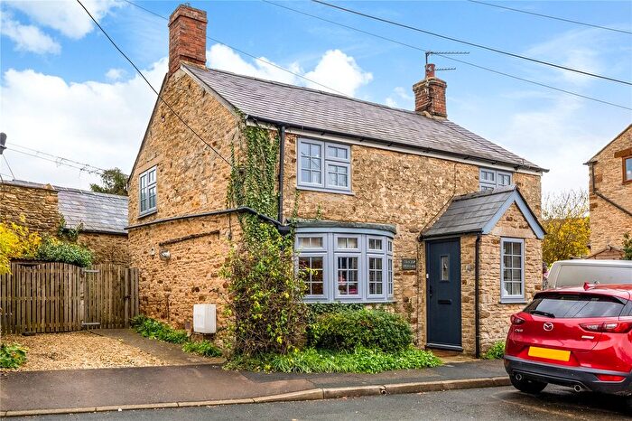 2 Bedroom Cottage For Sale In Cow Lane, Steeple Aston, Bicester, Oxfordshire, OX25