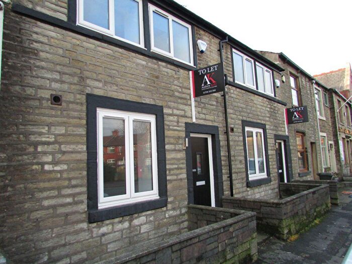 1 Bedroom Flat To Rent In Featherstall Road Littleborough, OL15