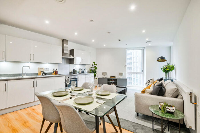 2 Bedroom Apartment For Sale In Crescent Gardens, Orchard Road, Croydon, CR0