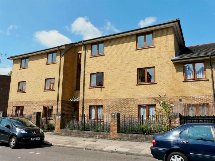 2 Bedroom Flat To Rent In Hedgeland Court, Courtauld Road, Upper Holloway, N19