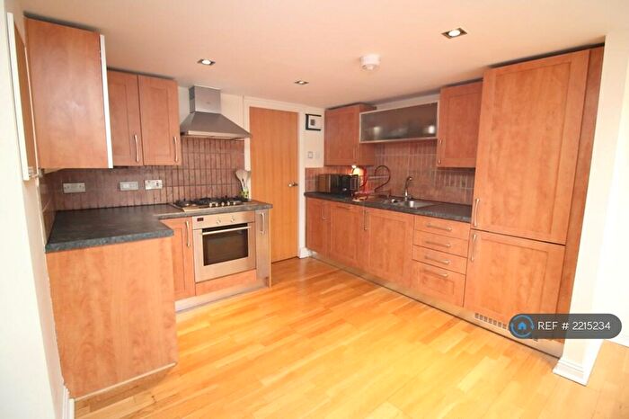 1 Bedroom Flat To Rent In Hermand Crescent, Edinburgh, EH11